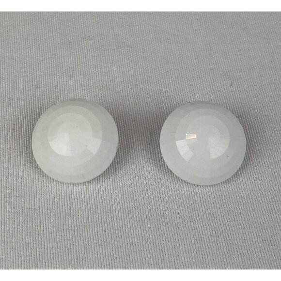 Vintage 80s West Germany White Faceted Plastic Clip On Fashion Earrings Round - Picture 1 of 8
